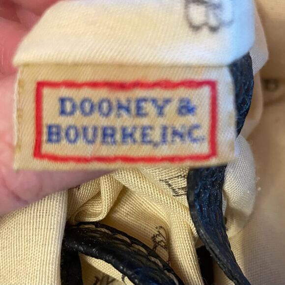 Dooney & Bourke Tan Signature Canvas Brown Leather Trim Bucket/Shoulder Bag - Picture 6 of 16